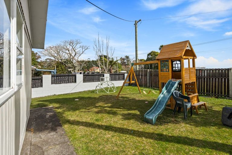 Photo of property in 83 Sunnyvale Road, Massey, Auckland, 0614