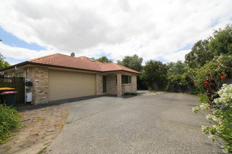 Photo of property in 6 Blackwood Drive, Wattle Downs, Auckland, 2103