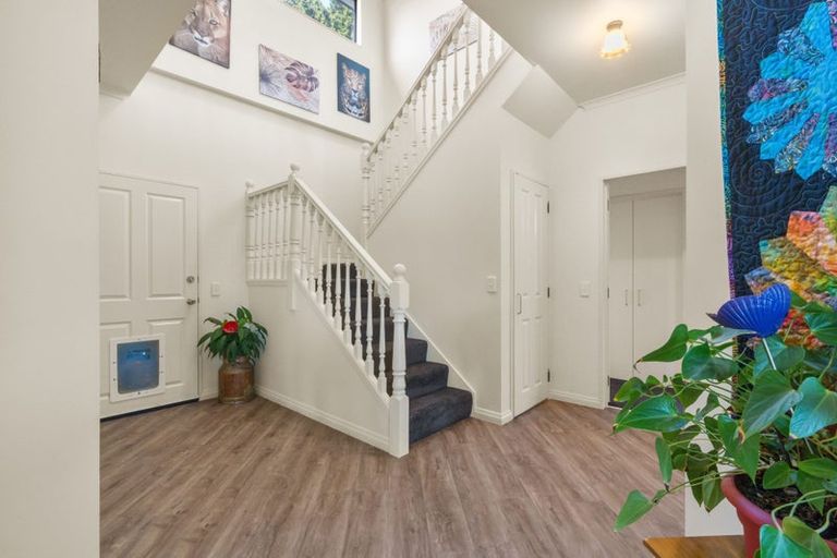 Photo of property in 6 Hillcrest Lane, Levin, 5510