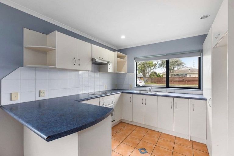 Photo of property in 100a Manuroa Road, Takanini, 2112