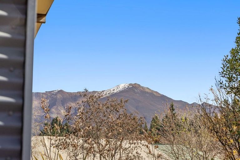 Photo of property in 14 Ragan Lane, Wanaka, 9305