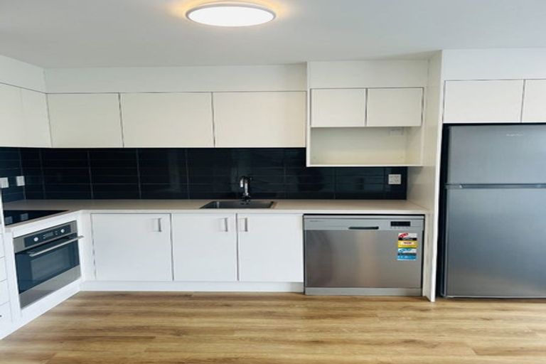 Photo of property in Amuri Park Apartments, 6/280 Bealey Avenue, Christchurch Central, Christchurch, 8013