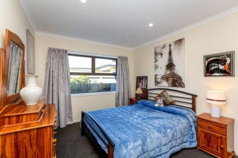 Photo of property in 44 Magnolia Drive, Westown, New Plymouth, 4310