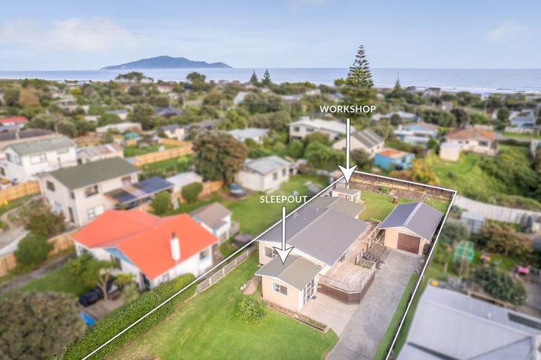 Photo of property in 31 Gawler Street, Te Horo Beach, Otaki, 5581