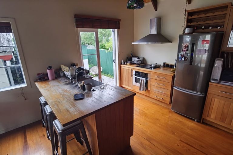 Photo of property in 62 Edgewater Drive, Pakuranga, Auckland, 2010