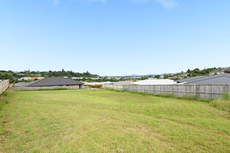 Photo of property in 27 Fairfax Crescent, Pyes Pa, Tauranga, 3112