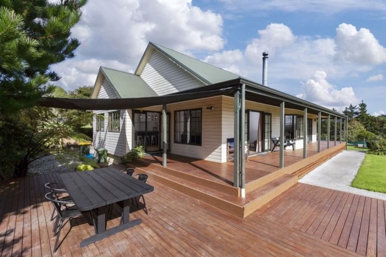 Photo of property in 112 Oyster Point Road, Kaukapakapa, Warkworth, 0984