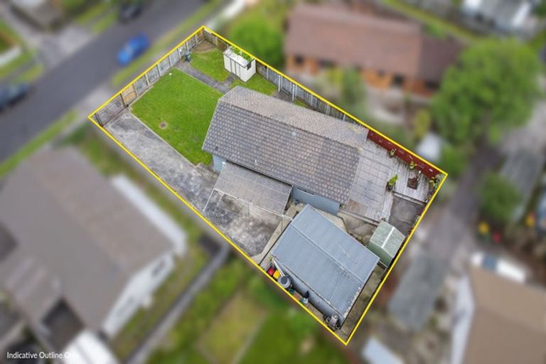 Photo of property in 9 De Quincey Terrace, Highland Park, Auckland, 2010