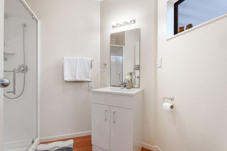 Photo of property in 59 Royal Road, Massey, Auckland, 0614