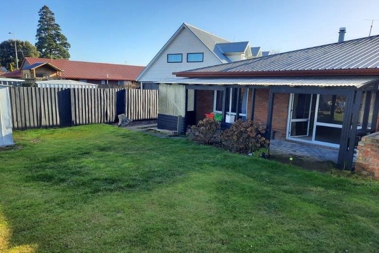 Photo of property in 6 Chokebore Place, Sockburn, Christchurch, 8042