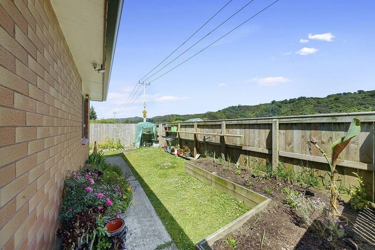 Photo of property in 2/19 Twickenham Street, Wainuiomata, Lower Hutt, 5014