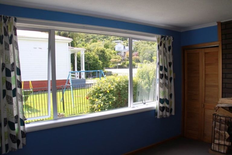Photo of property in 6 Perotti Street, Greymouth, 7805