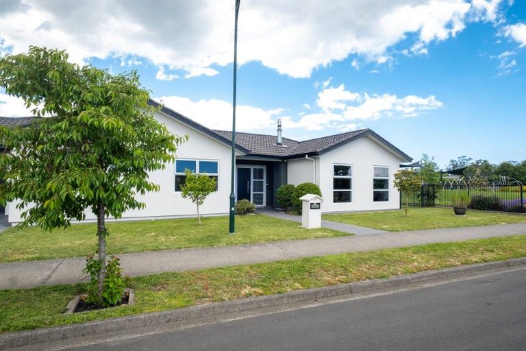 Photo of property in 21 Meissner Road, Havelock North, 4130