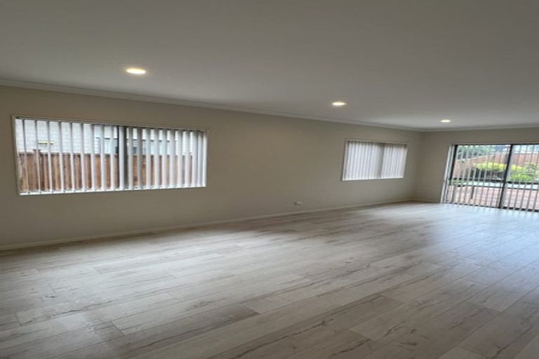 Photo of property in 16 Hikuawa Road, Flat Bush, Auckland, 2019