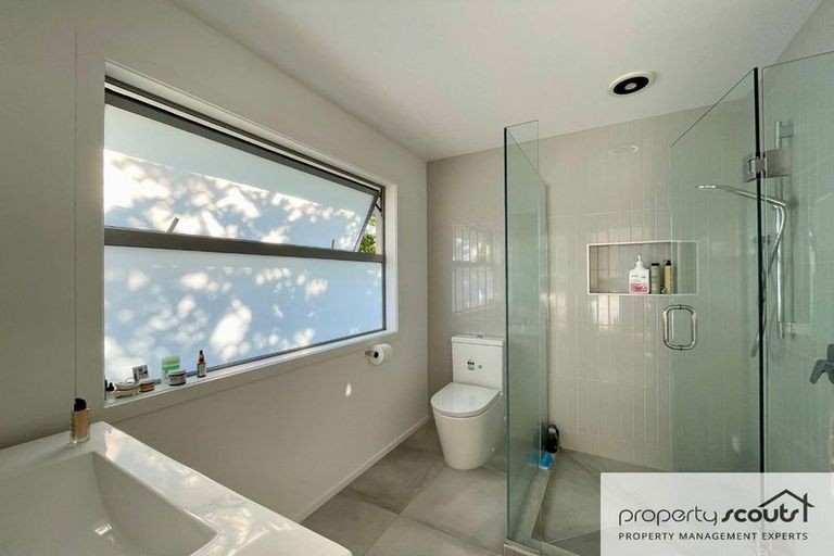 Photo of property in 55b Paynters Avenue, Strandon, New Plymouth, 4312