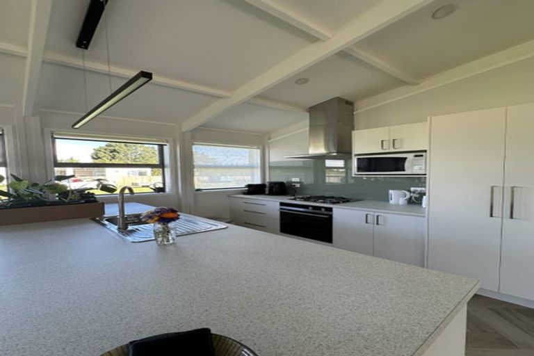 Photo of property in 1b Community Green, Featherston, 5710