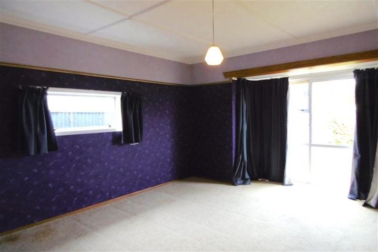 Photo of property in 15 Bonithon Avenue, Moturoa, New Plymouth, 4310