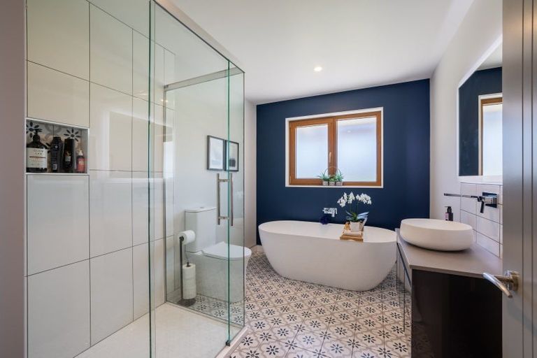 Photo of property in 2 Deans Place, Amberley, 7410