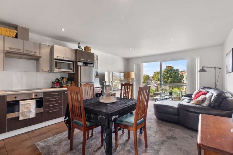 Photo of property in 84b Michael Jones Drive, Flat Bush, Auckland, 2019