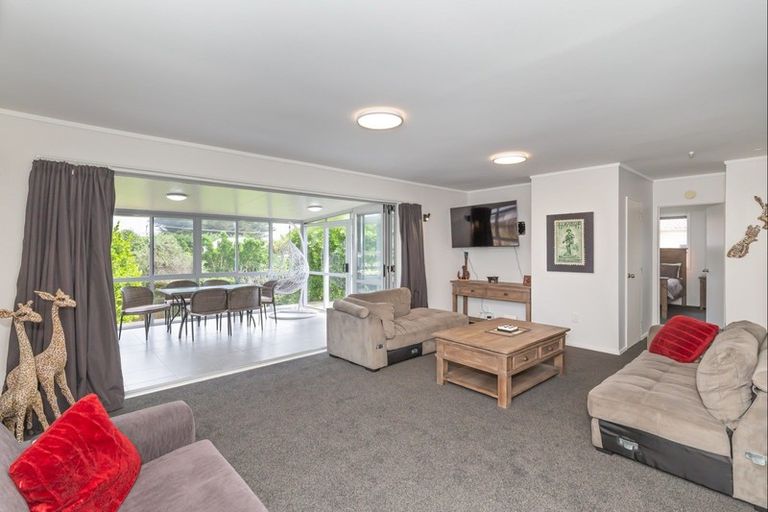 Photo of property in 63 Kahukura Avenue, Waitarere Beach, Levin, 5510