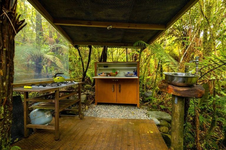 Photo of property in 478 Hau Hau Road, Kaniere, Hokitika, 7811