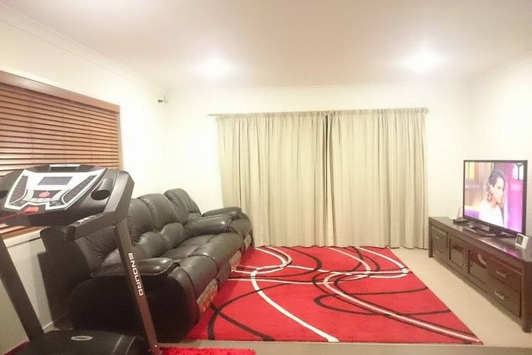 Photo of property in 21 Kestev Drive, Flat Bush, Auckland, 2016