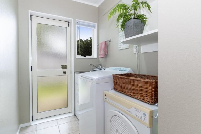 Photo of property in 129 Blake Boulevard, Papamoa Beach, Papamoa, 3118