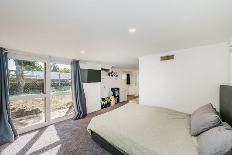 Photo of property in 3 Wairere Grove, Paraparaumu, 5032