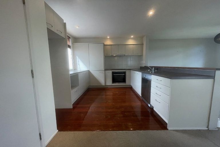 Photo of property in 14/50 Livingstone Street, Westmere, Auckland, 1022