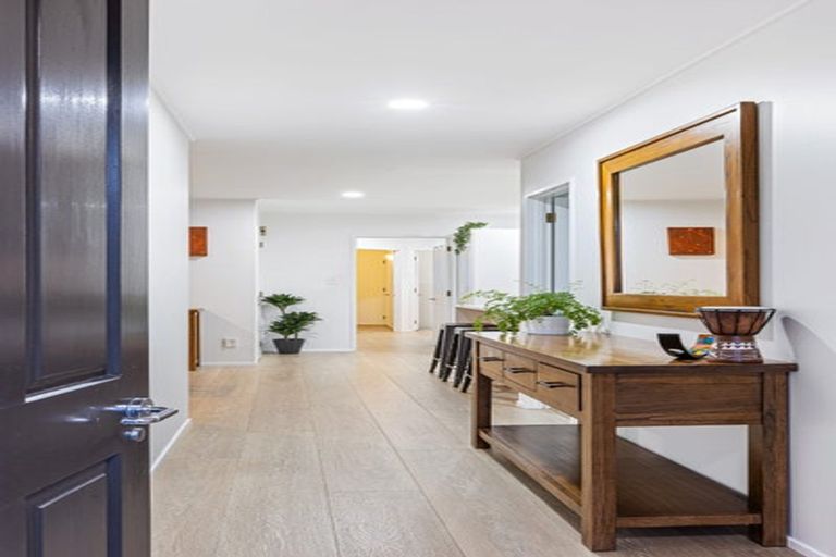 Photo of property in 3 Lakeside Drive, Orewa, 0931