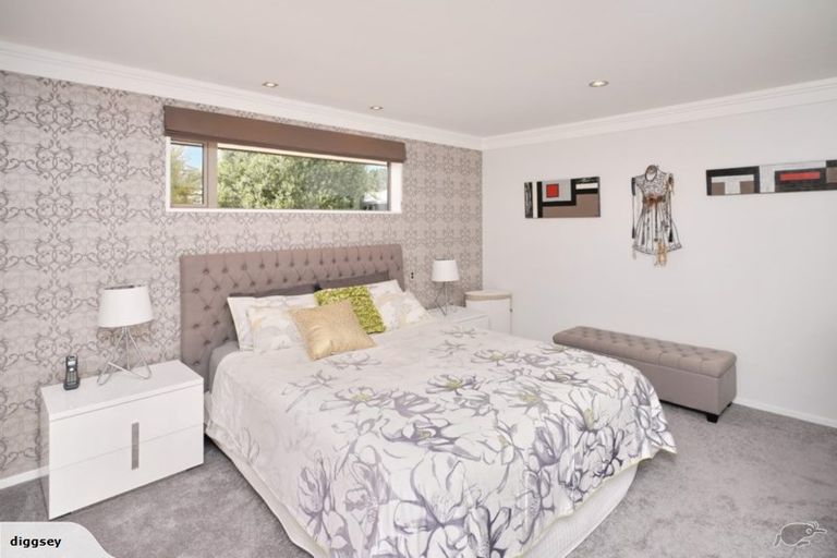 Photo of property in 10 Tawa Place, Parklands, Christchurch, 8083