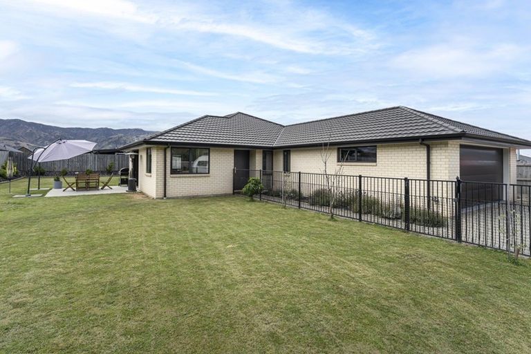 Photo of property in 27 Bell Street, Lake Hawea, Wanaka, 9382