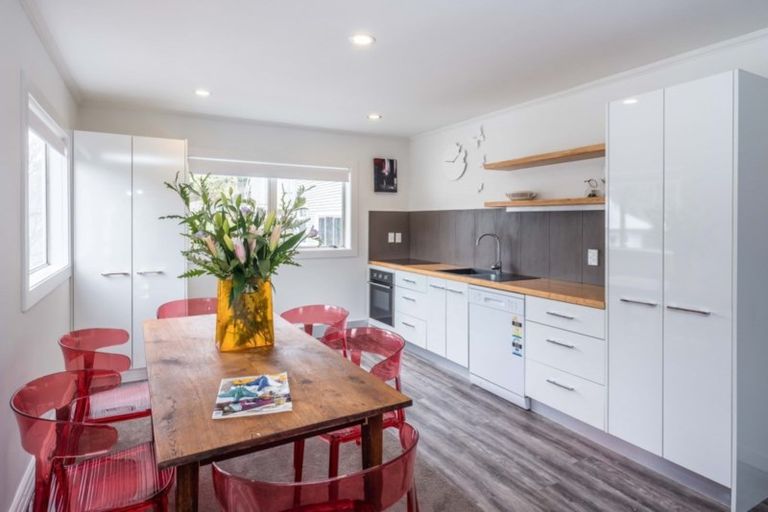 Photo of property in 1/14c Glenmore Street, Thorndon, Wellington, 6011