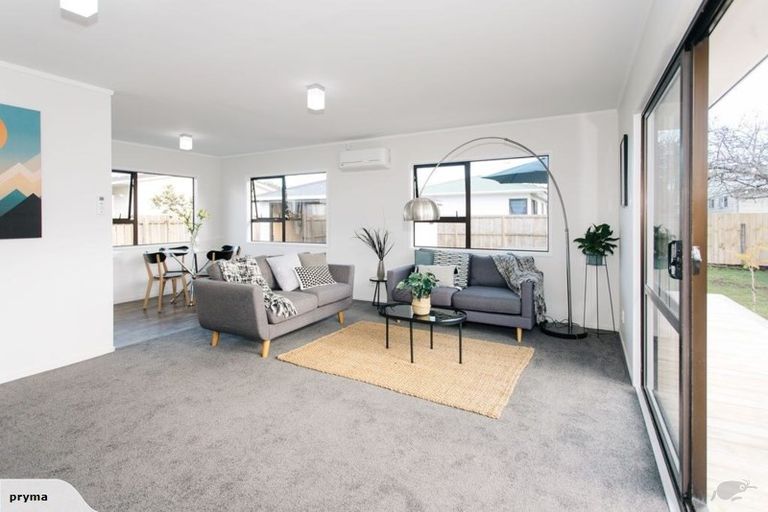 Photo of property in 2/256 Porchester Road, Takanini, 2112