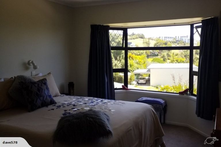 Photo of property in 4 Seaview Road, Cable Bay, 0420