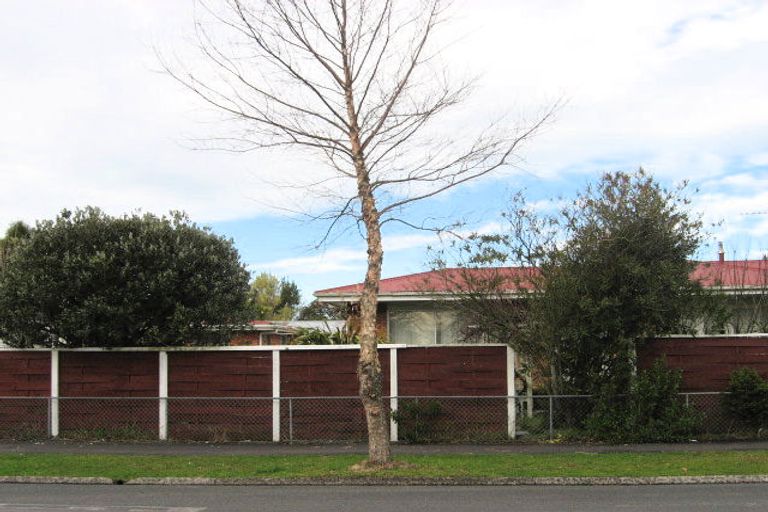 Photo of property in 2 Barrie Crescent, Silverdale, Hamilton, 3216