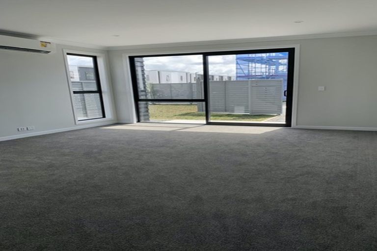Photo of property in 33 Harewood Street, Whenuapai, Auckland, 0618