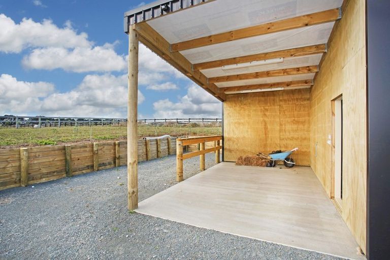 Photo of property in 85 Sanctuary Drive, Glenbrook, 2681