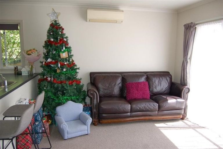 Photo of property in 16 Guildford Street, Tamatea, Napier, 4112