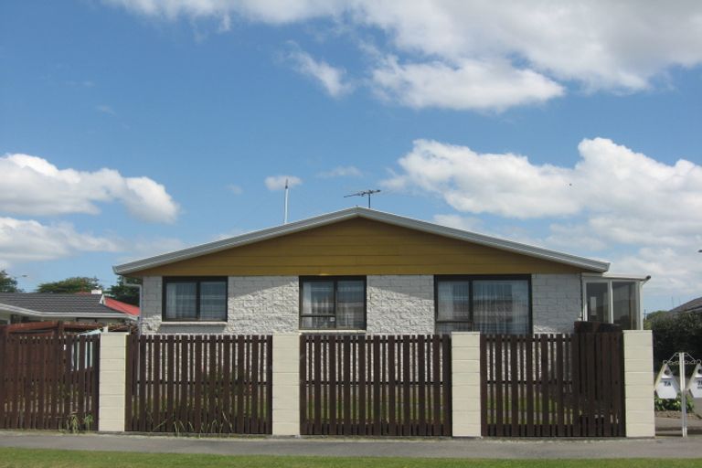 Photo of property in 7a Rolfe Place, Bishopdale, Christchurch, 8053