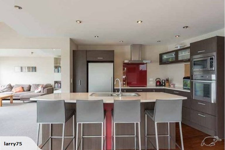 Photo of property in 79 View Road, Houghton Bay, Wellington, 6023