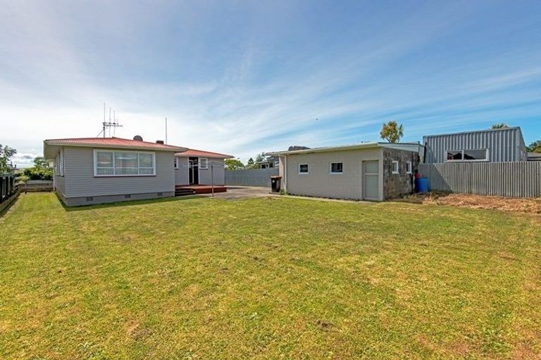 Photo of property in 28 Holdsworth Avenue, Milson, Palmerston North, 4414