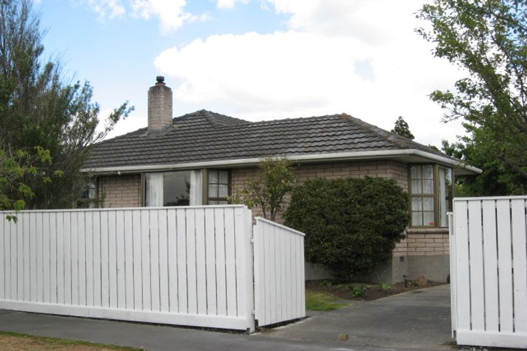 Photo of property in 7 Geelong Place, Burnside, Christchurch, 8053