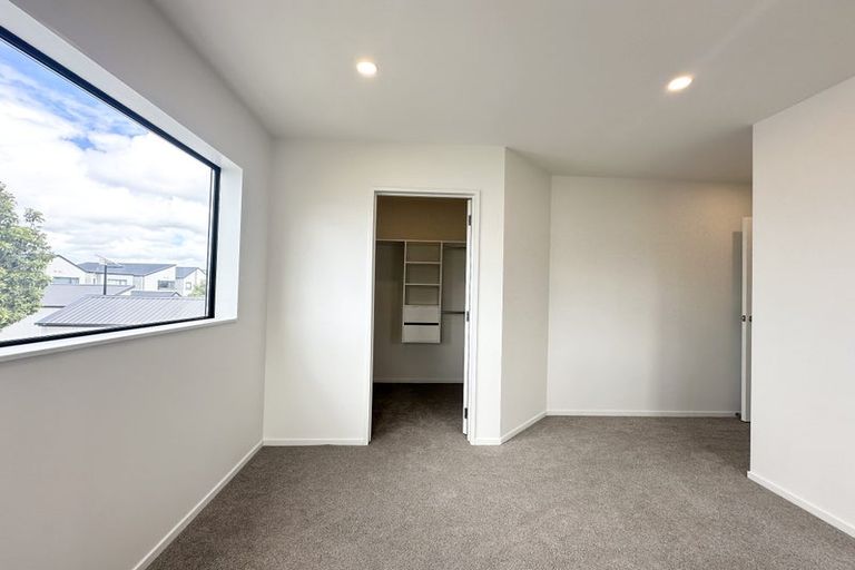 Photo of property in 49 Kairakau Street, Papakura, 2110