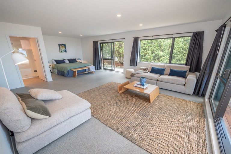 Photo of property in 24 Eagles Way, Cable Bay, 0420