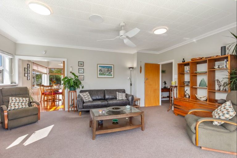 Photo of property in 12 Glen Street, Levin, 5510