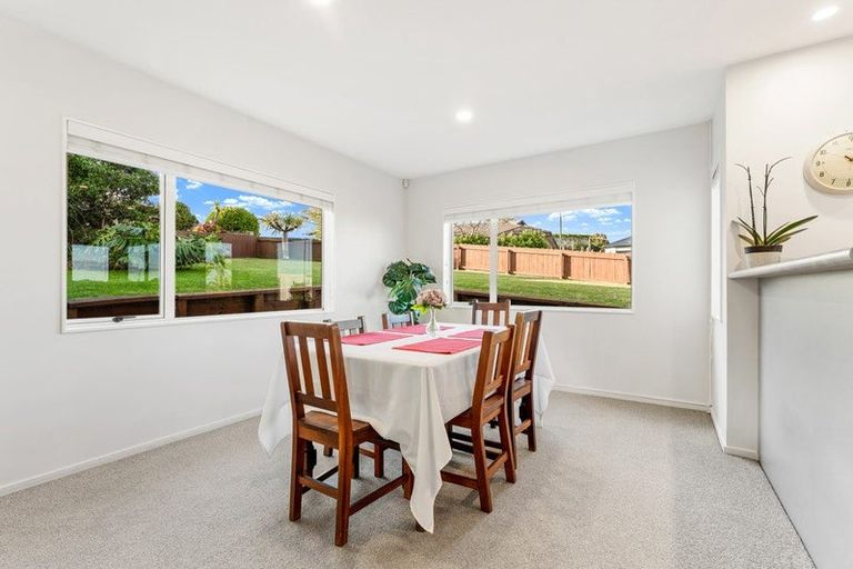 Photo of property in 90 Tauranga Place, Orewa, 0931