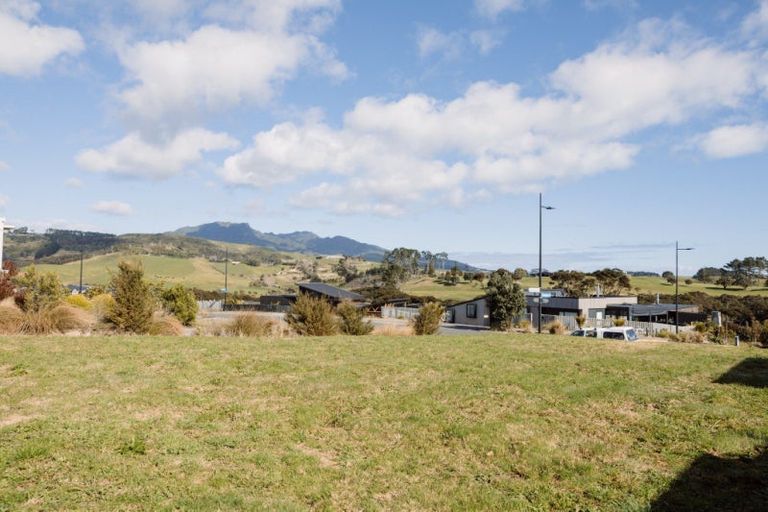 Photo of property in 3 Omahina Street, Raglan, 3225