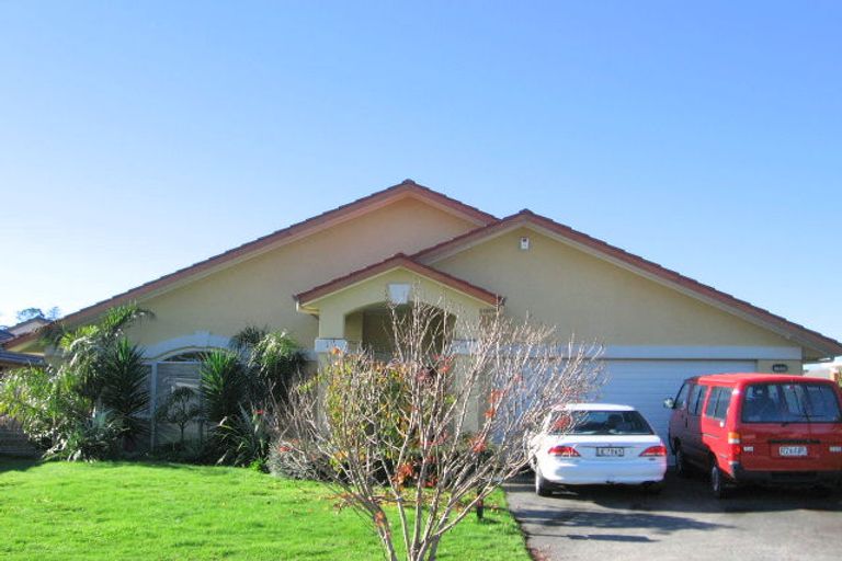 Photo of property in 6 Millstone Lane, Henderson, Auckland, 0612