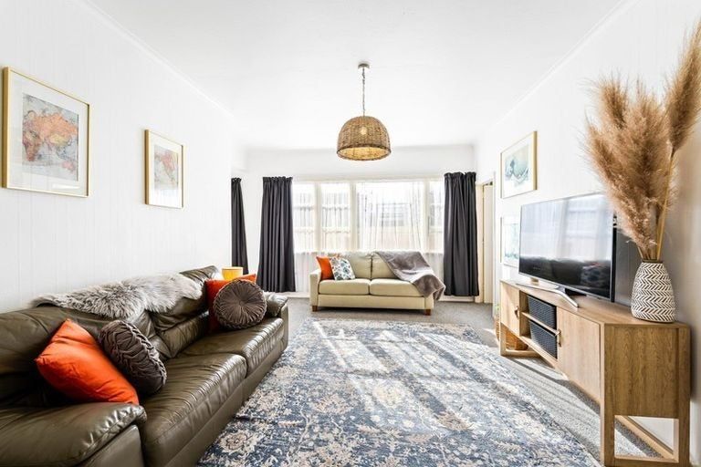 Photo of property in 5 Rumgay Street, Fairfield, Lower Hutt, 5011